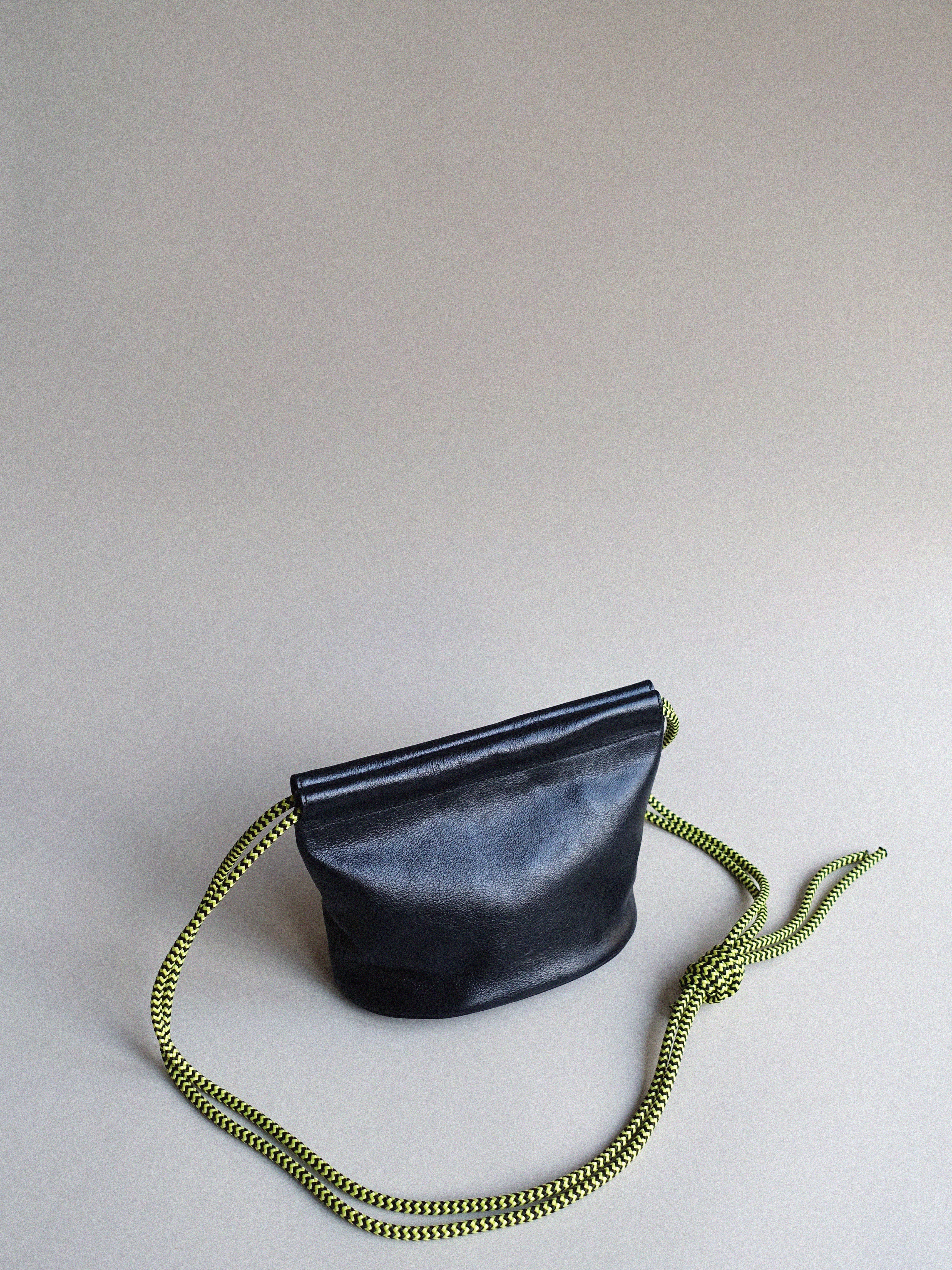 Oval bag Black