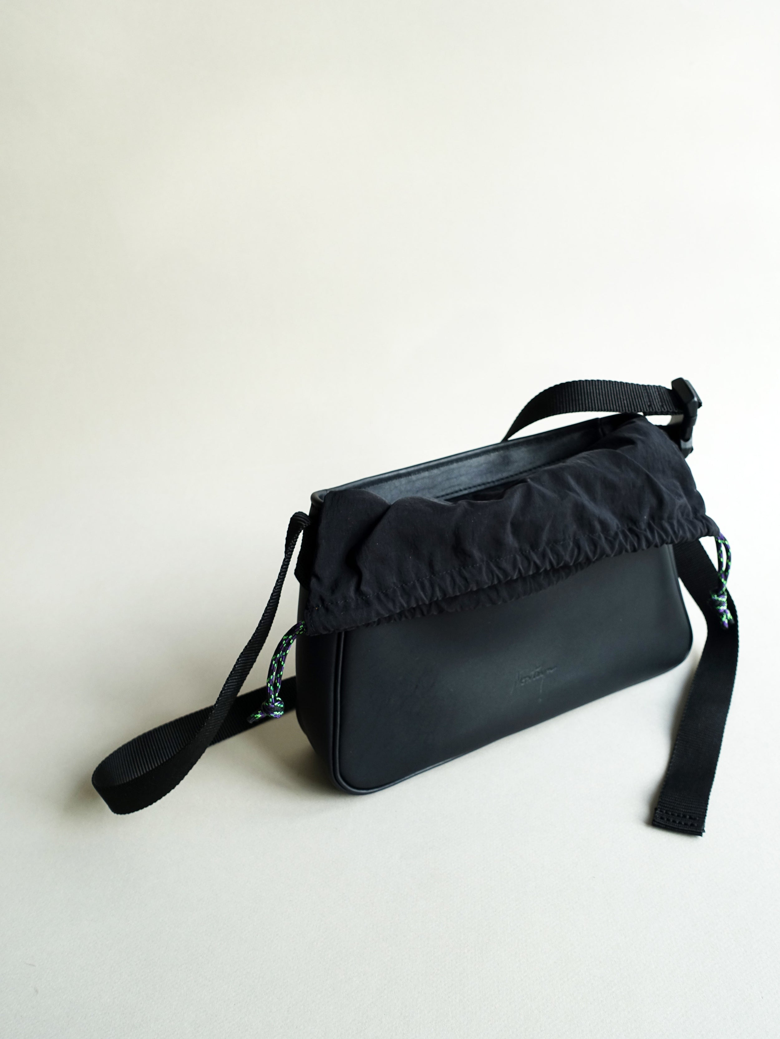 Cross body bag Black