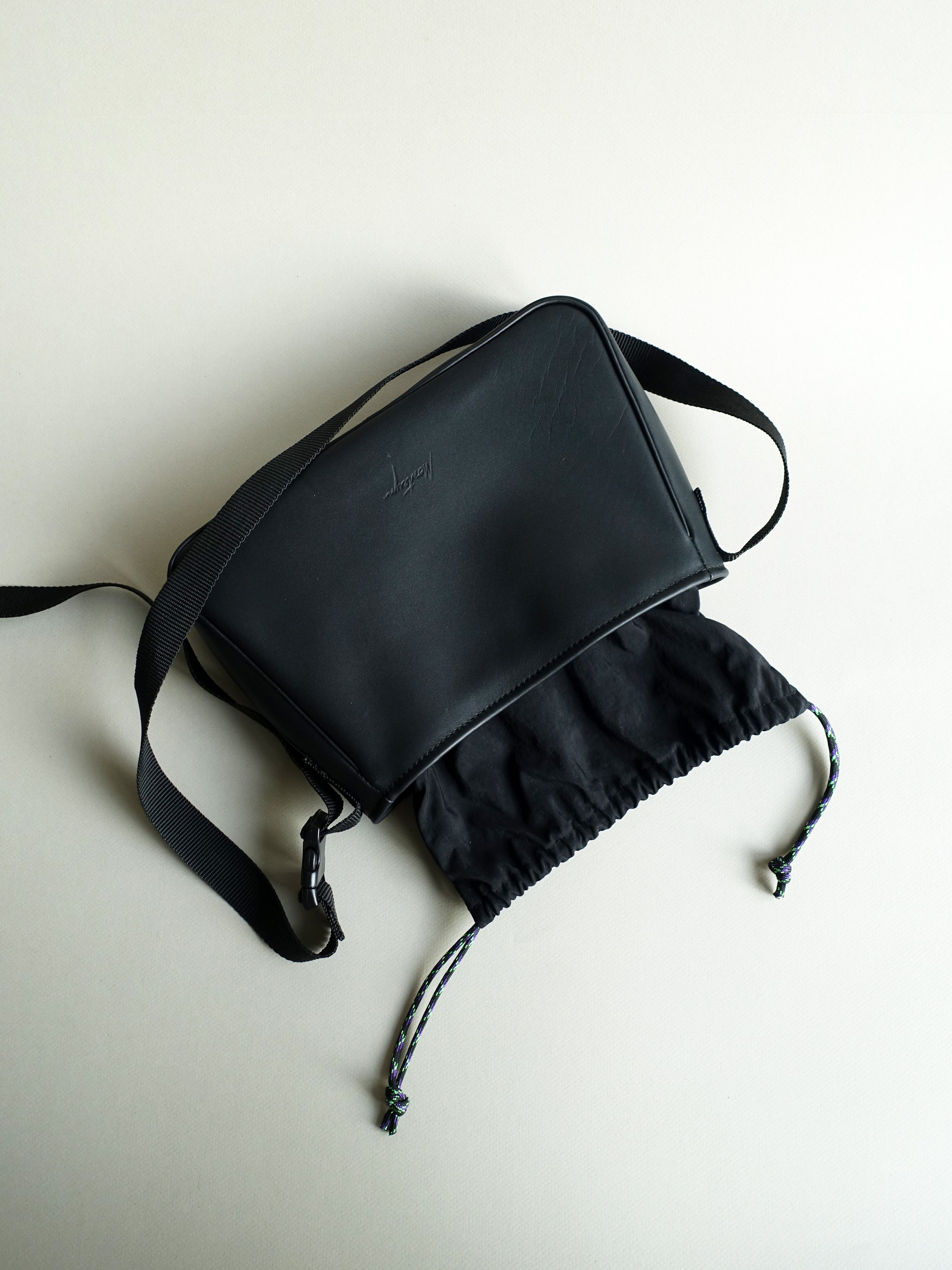 Cross body bag Black