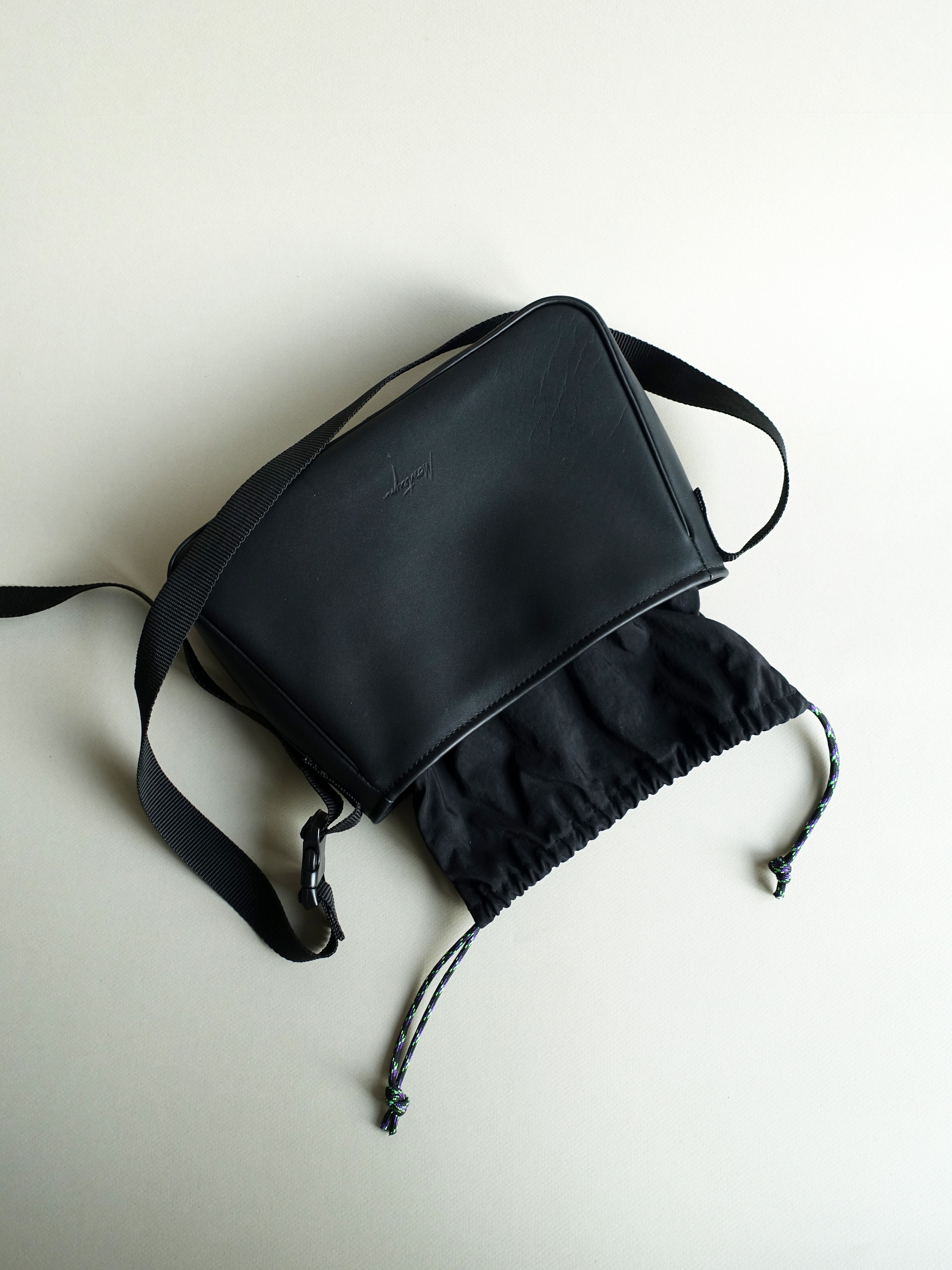 Cross body bag Black