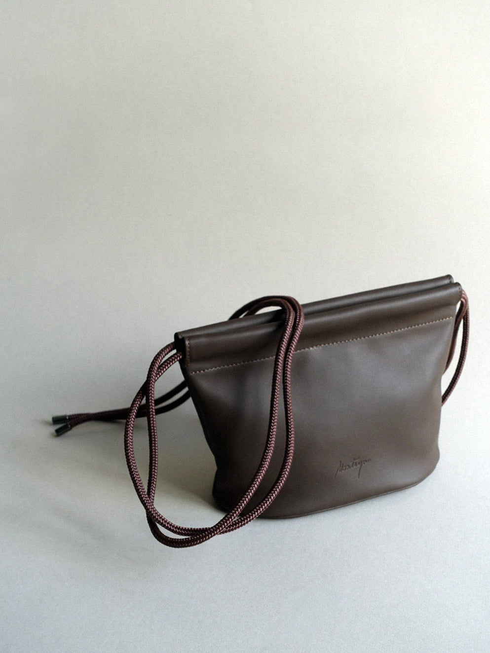 Oval bag Brown