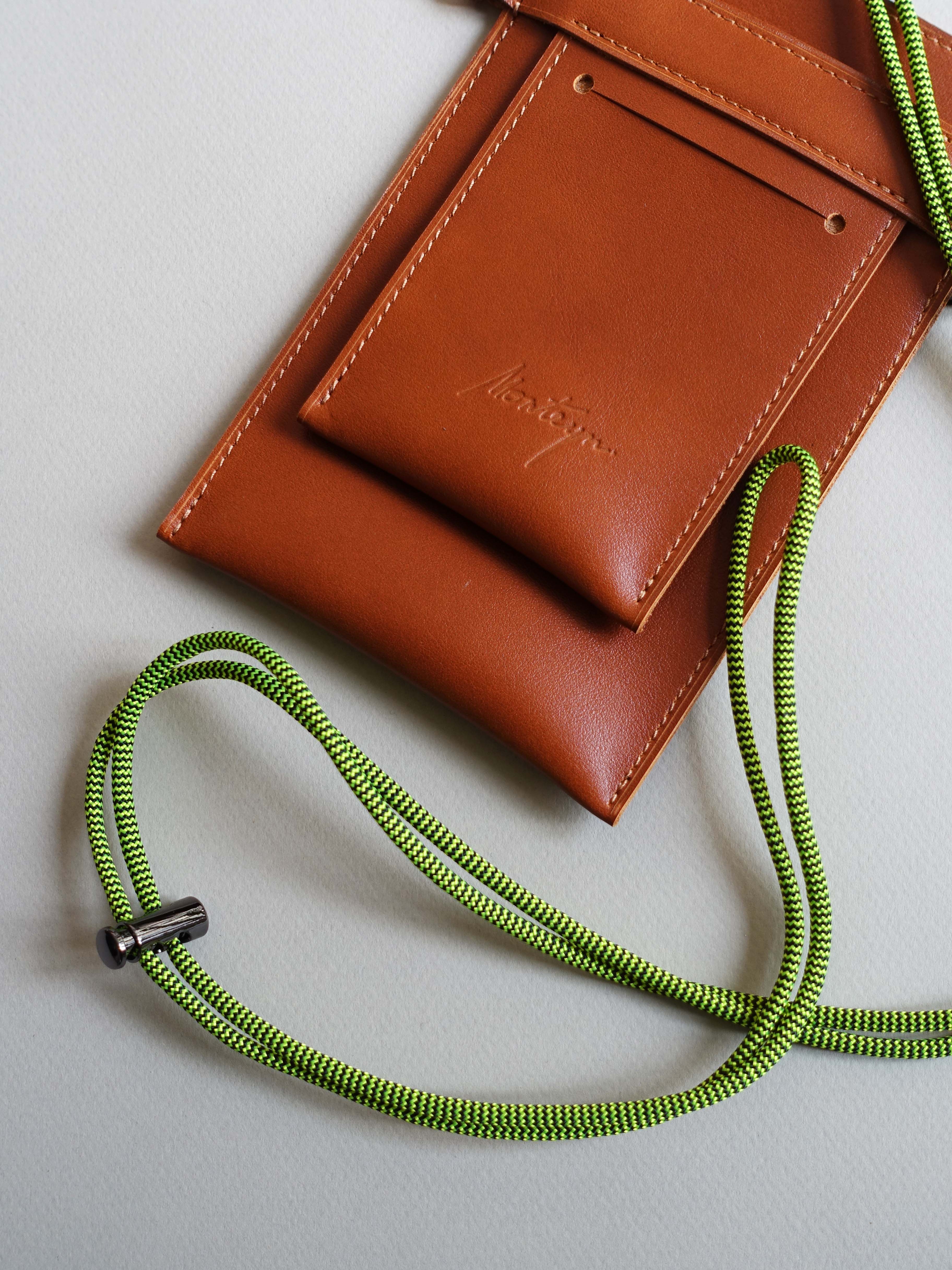 Phone sling bag Cognac