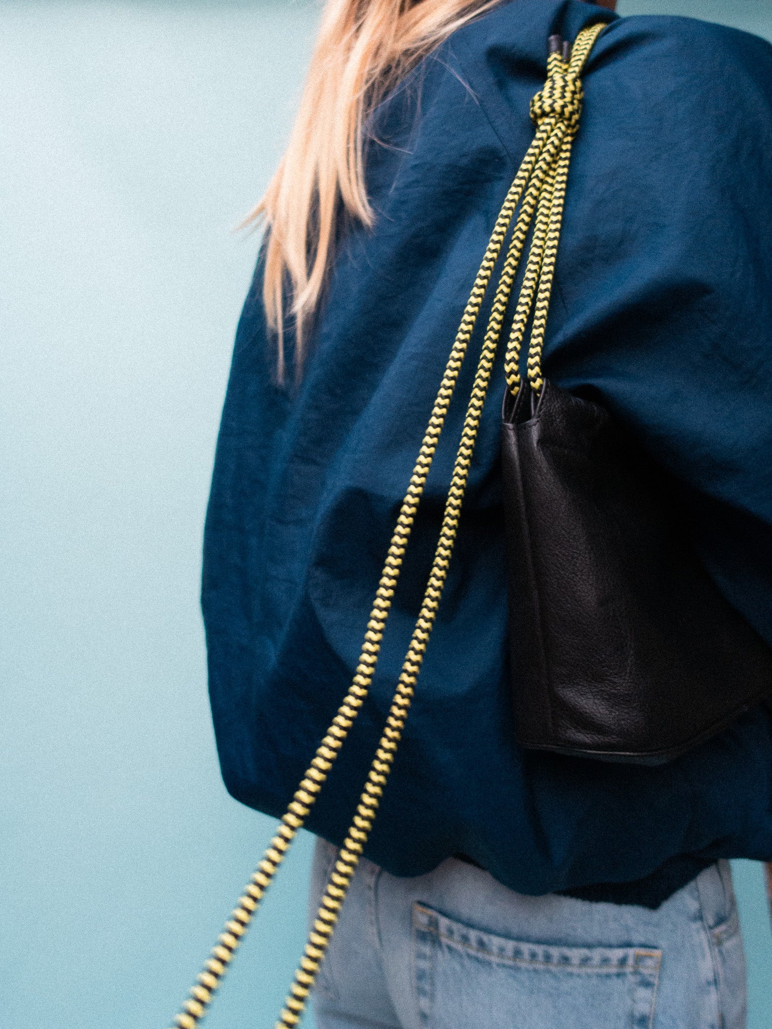 Oval, Black