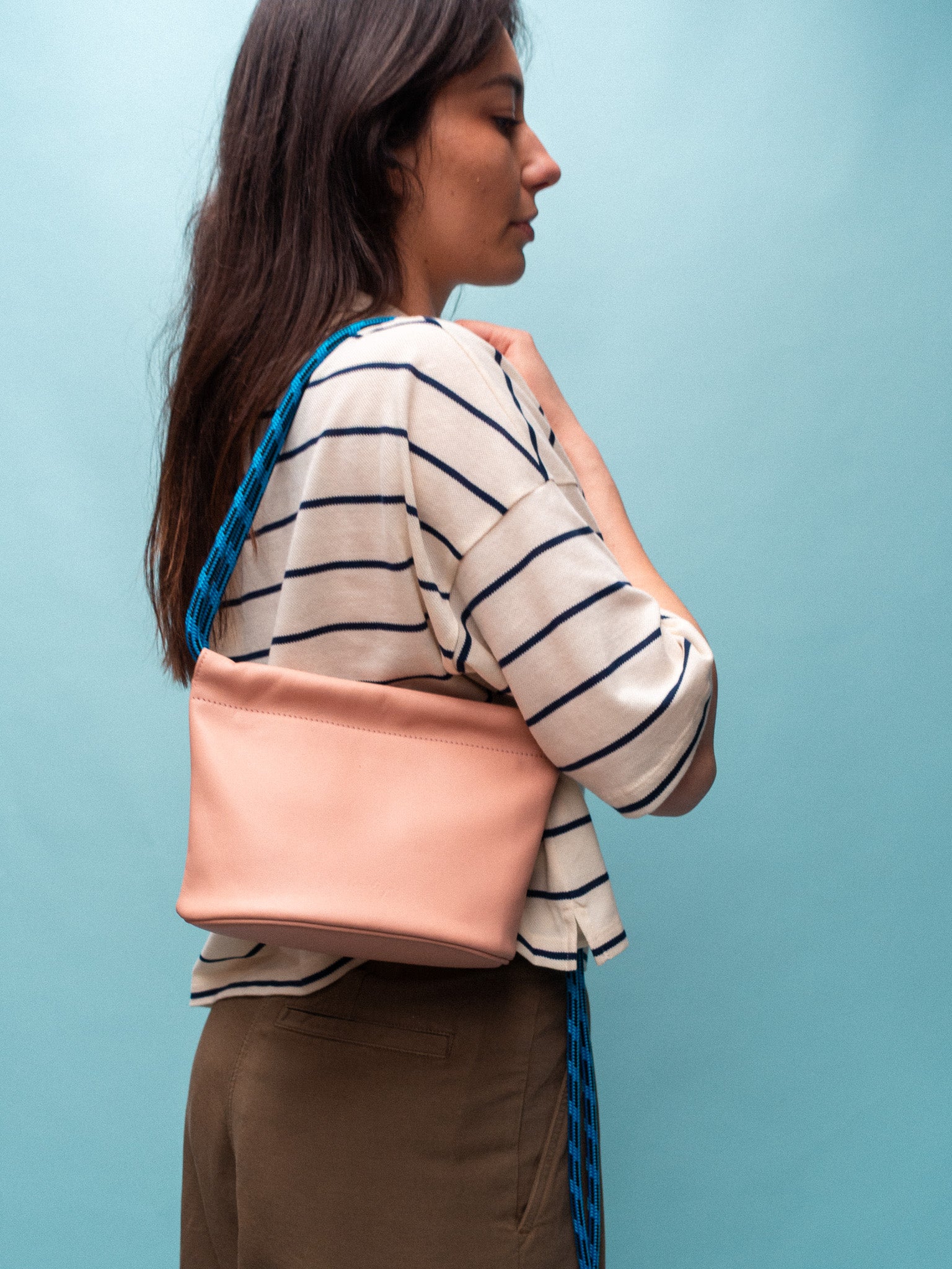 Oval, Light Pink