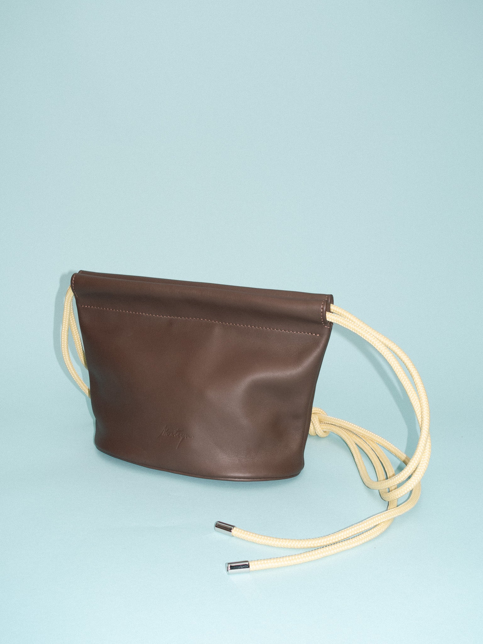 Oval, Brown