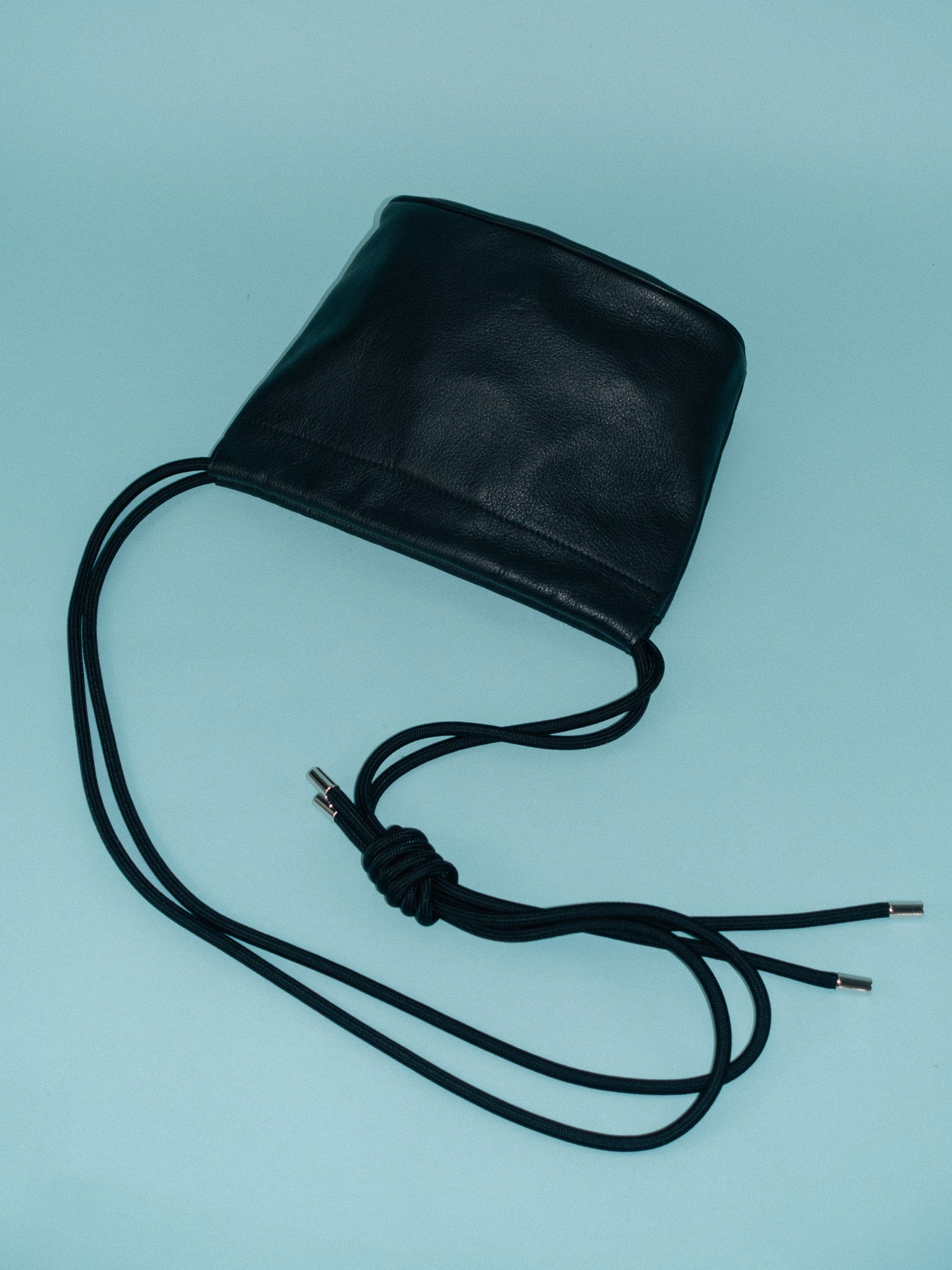 Oval, Black