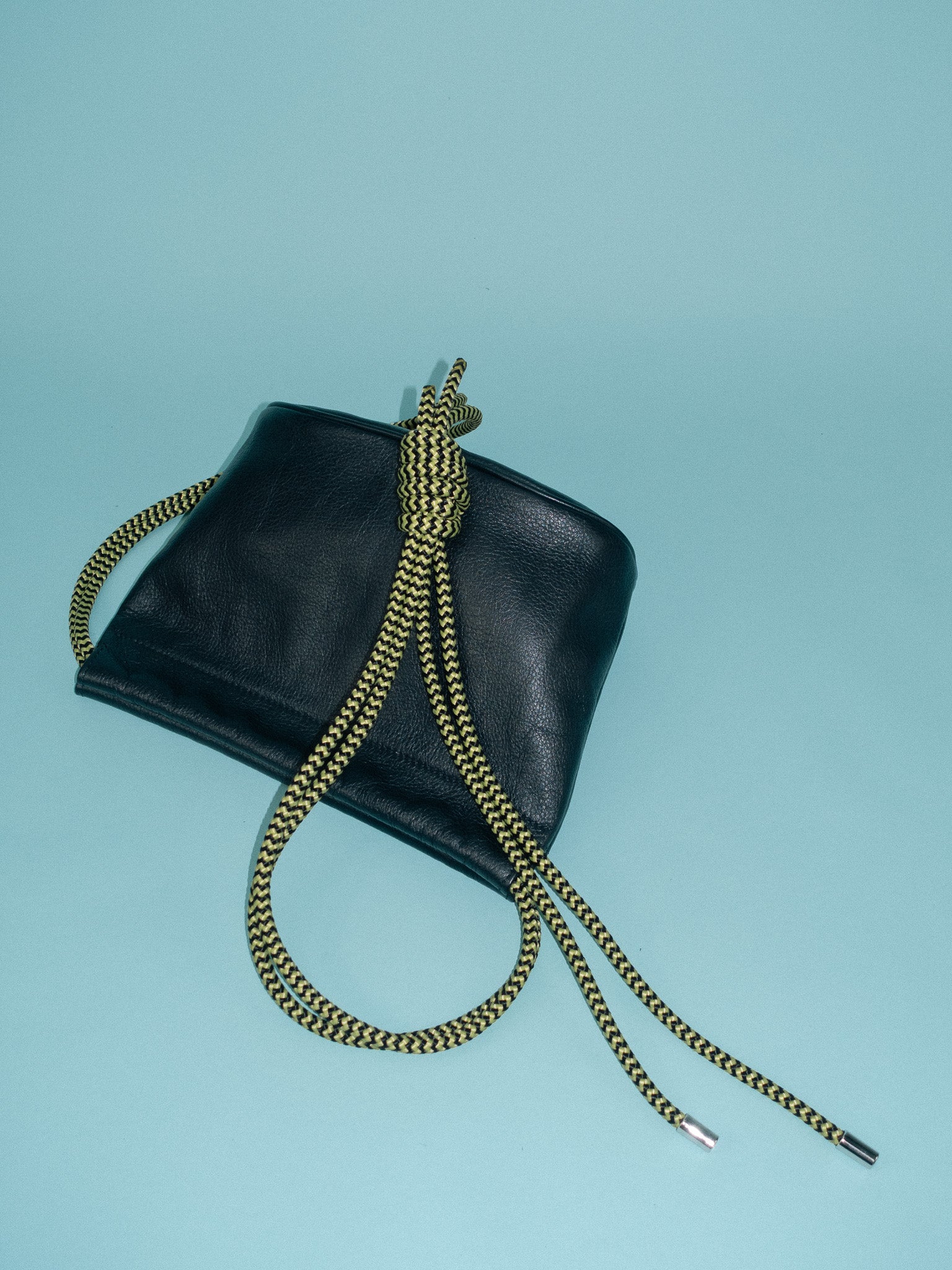 Oval, Black