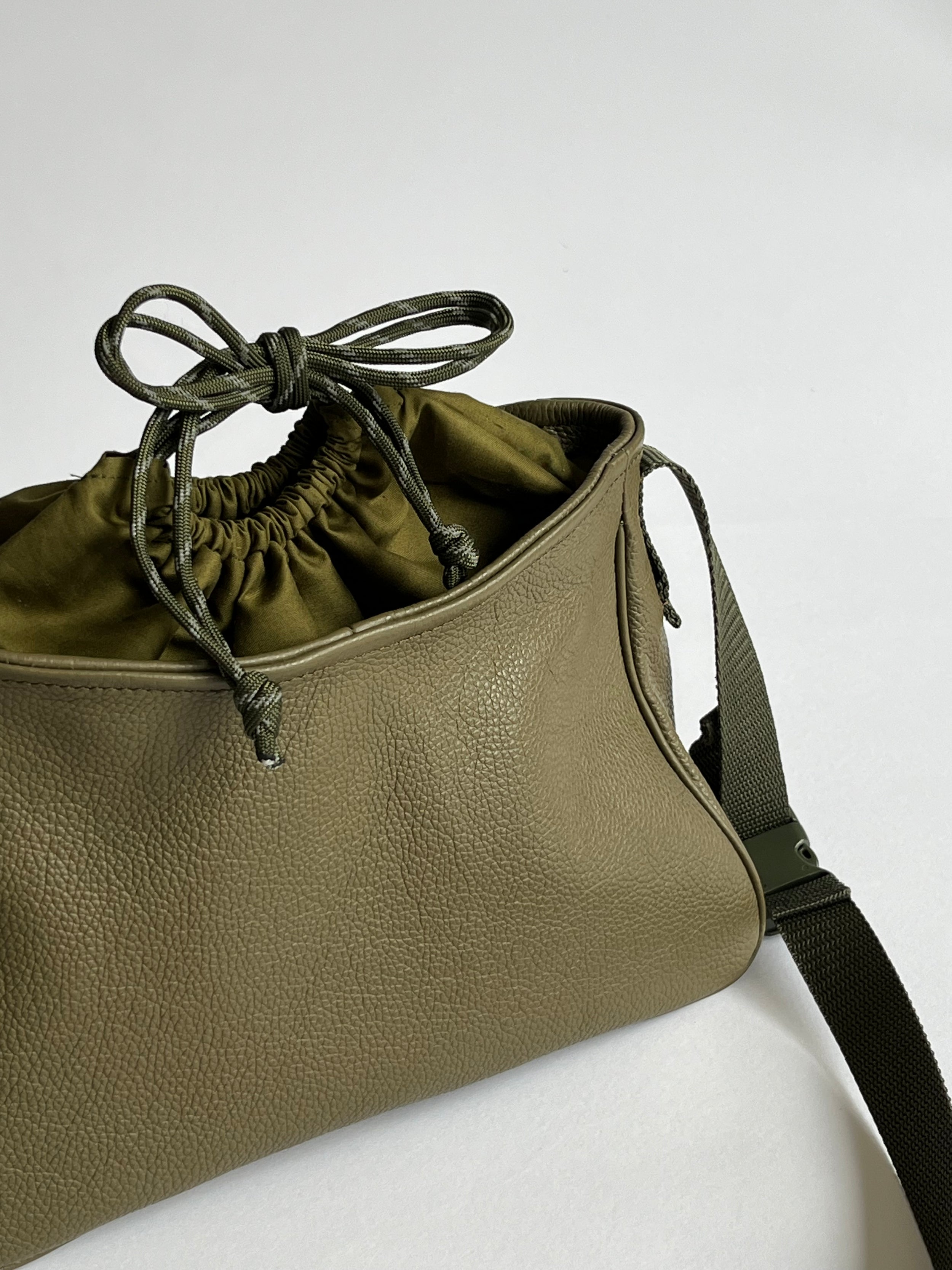 Cross body bag Moss green