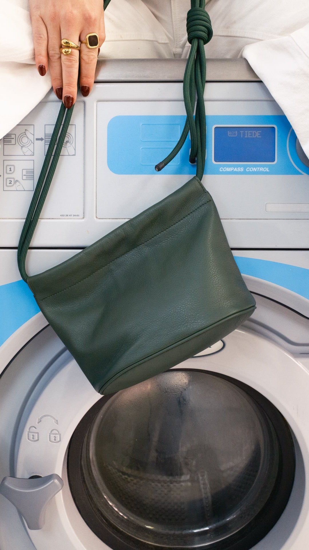 Oval bag Forest Green